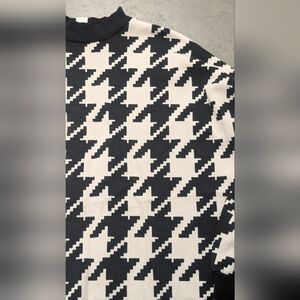 Monki Black and White Houndstooth Crewneck Sweater, Small